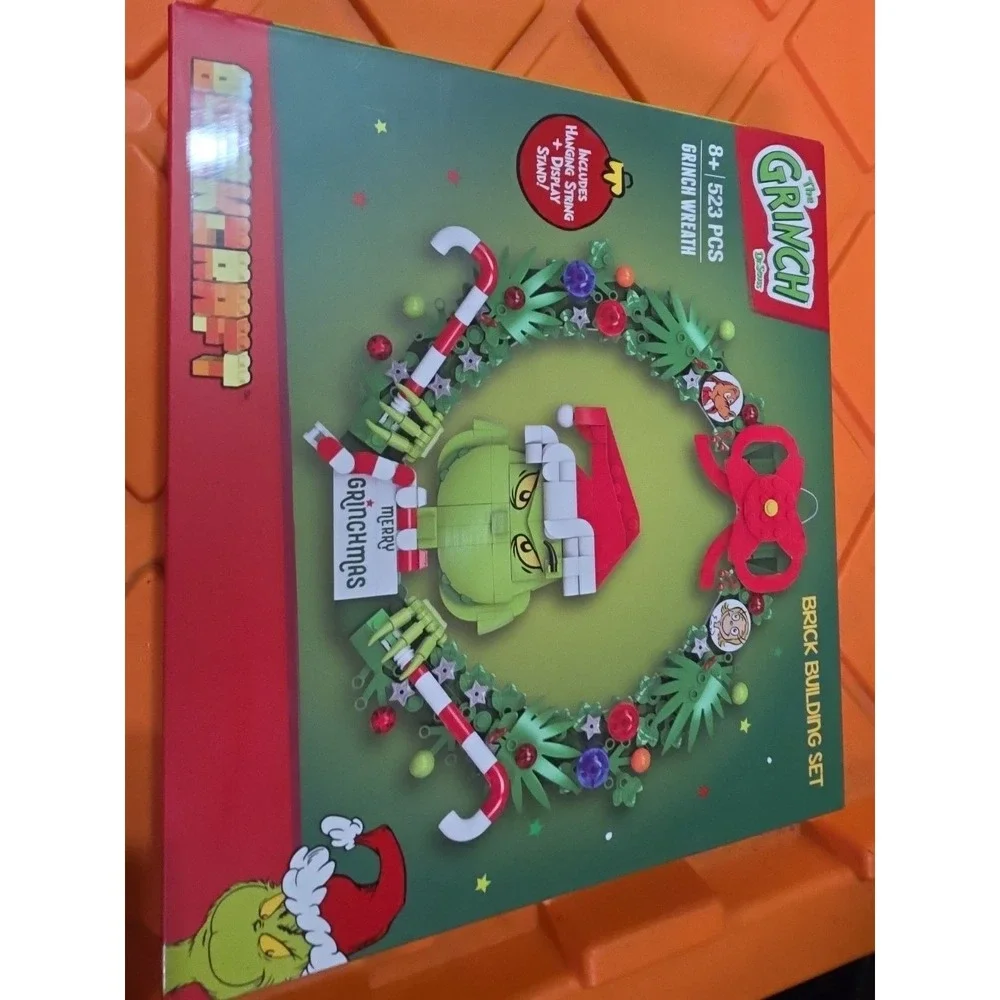 Dr. Seuss The Grinch Grinch Wreath Brick Building‎ Set
